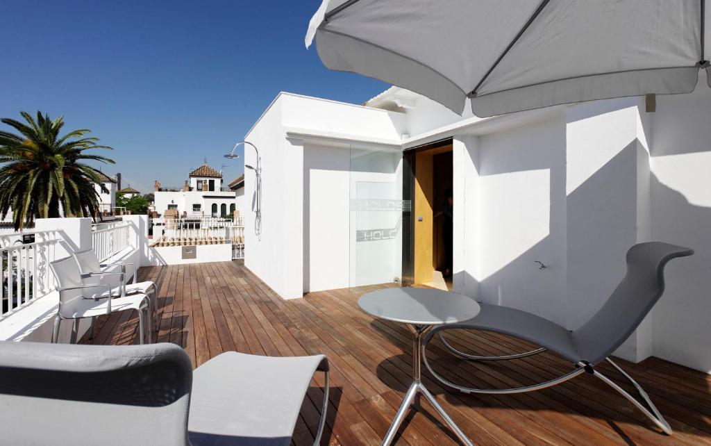 Boutique Hotel Holos Seville Exterior photo